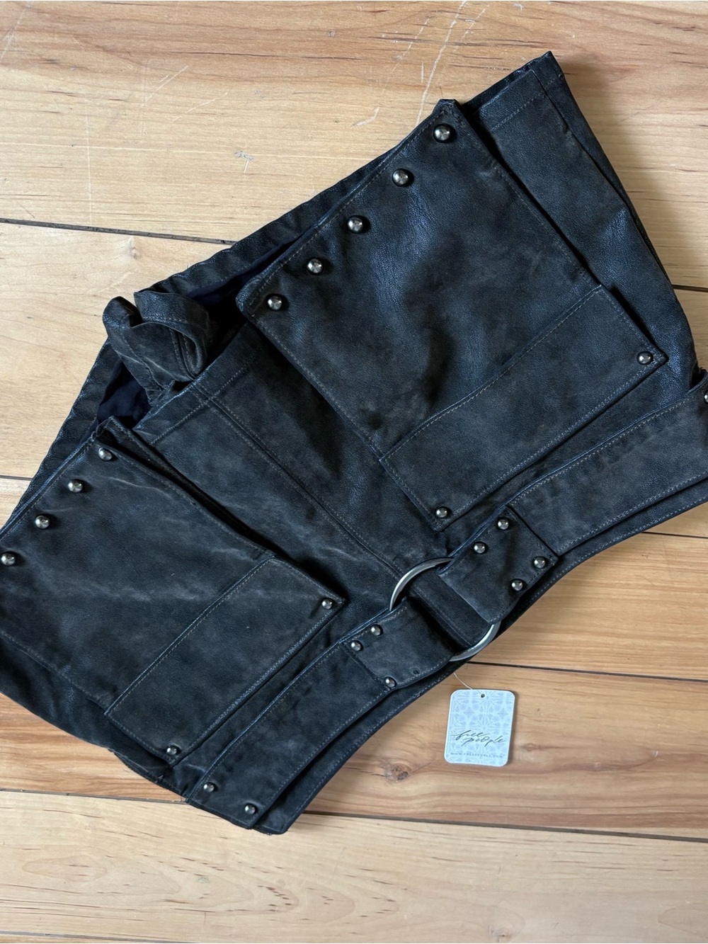Free People We The Free Black Vegan Suede Micro Mini Cargo Skort Size 4 - Picture 5 of 15